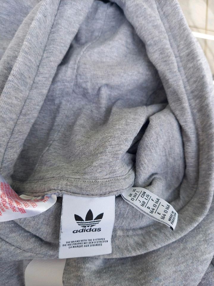 Adidas hoodie Sweatshirt in Fürstenfeldbruck