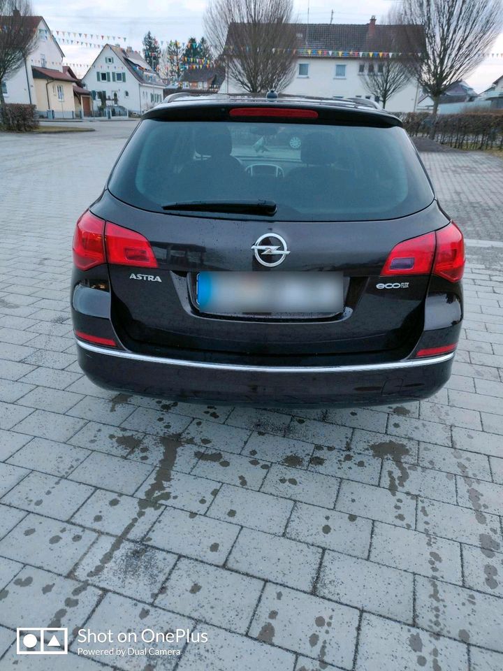 Opel Astra Sports Tourer 1,4L Eco Flex in Ebenweiler