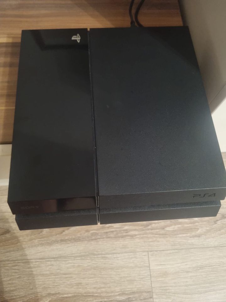 Playstation 4 500 GB in Seelze