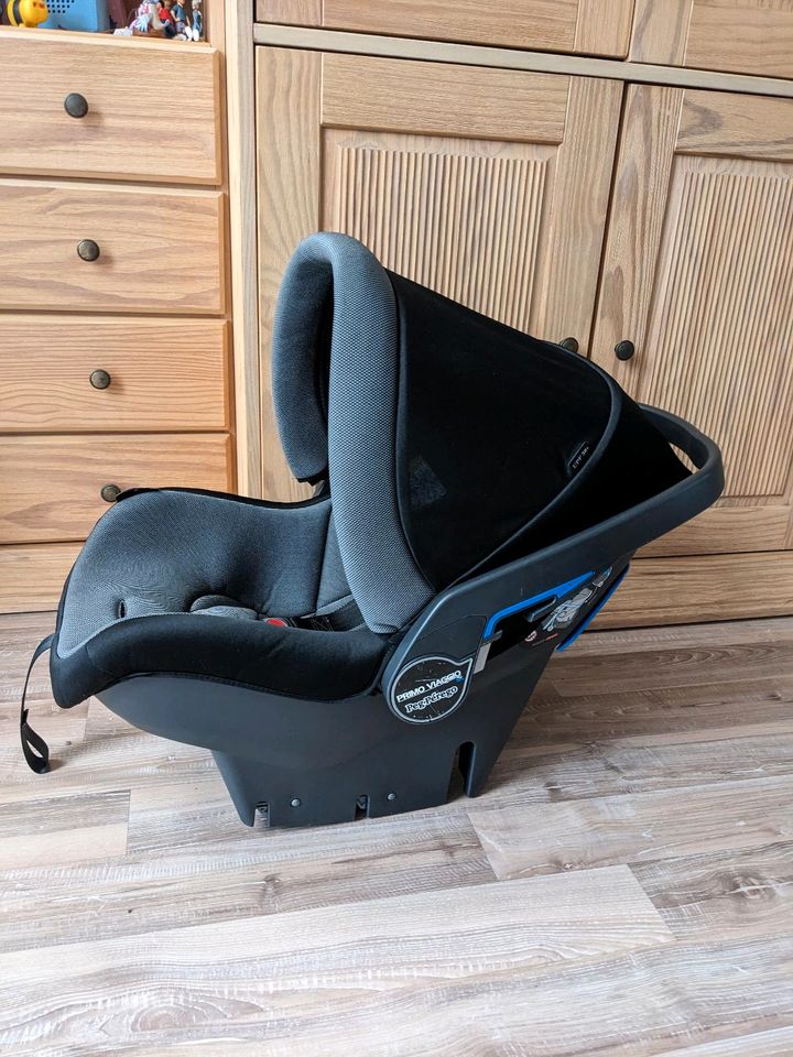 Peg Perego Primo Viaggio, Babyschale mit ISOFIX - Station in Krefeld