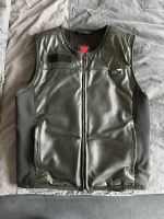 Dainese Smart Jacket Weste Leder, Gr. M, 2 Jahre Garantie Stuttgart - Stuttgart-Süd Vorschau