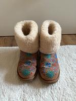 UGG Boots mit Stickerei Baden-Württemberg - Rust Vorschau