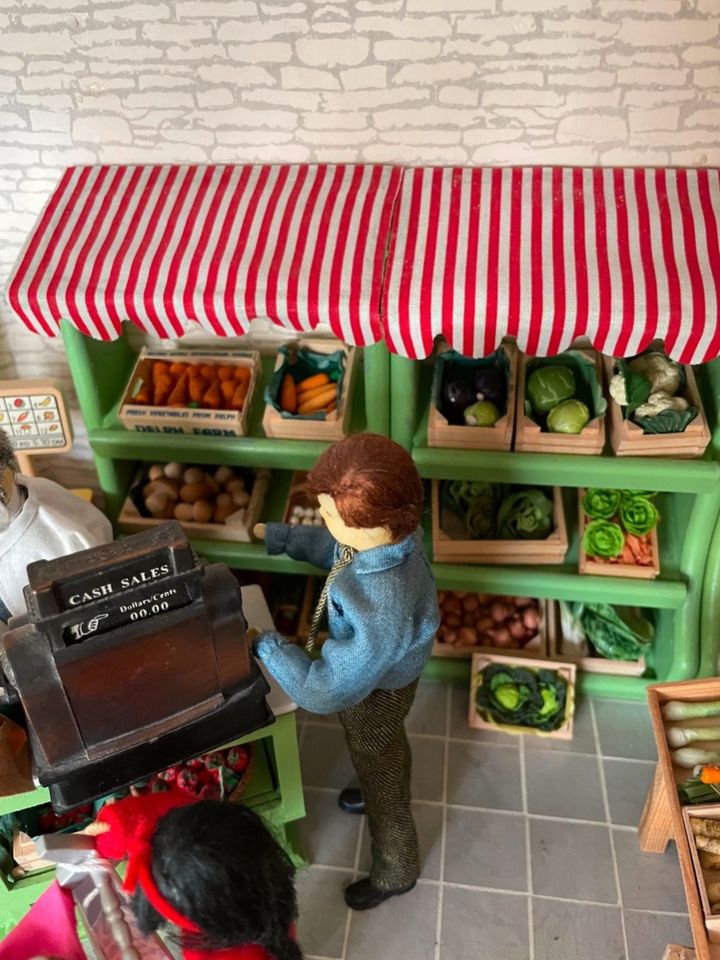 Puppenstube Obst- Gemüseladen Sammlerstück in Ingolstadt