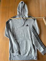 Adidas Hoody Hoodie grau Essentials Fleece 3 Streifen Gr. S TOP⭐ Hessen - Wölfersheim Vorschau