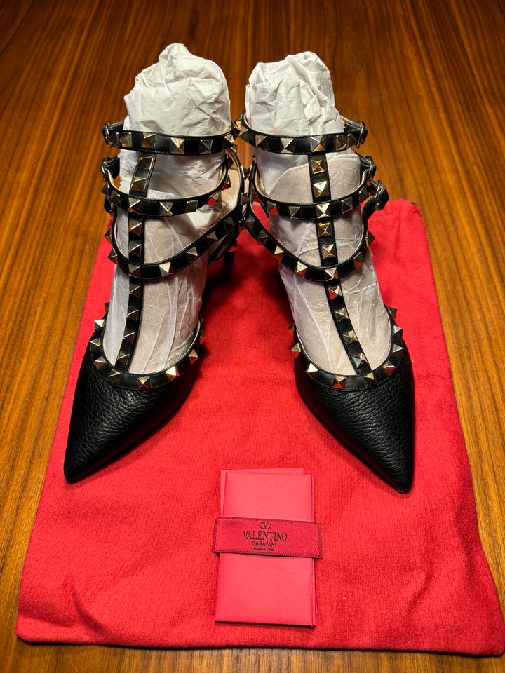 Valentino Rockstud schwarz 3 Riemen Gr. 38 in Köln