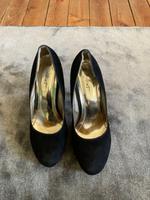 Schwarze Pumps, High Heels, Größe 38, Top Zustand! Baden-Württemberg - Blumberg Vorschau