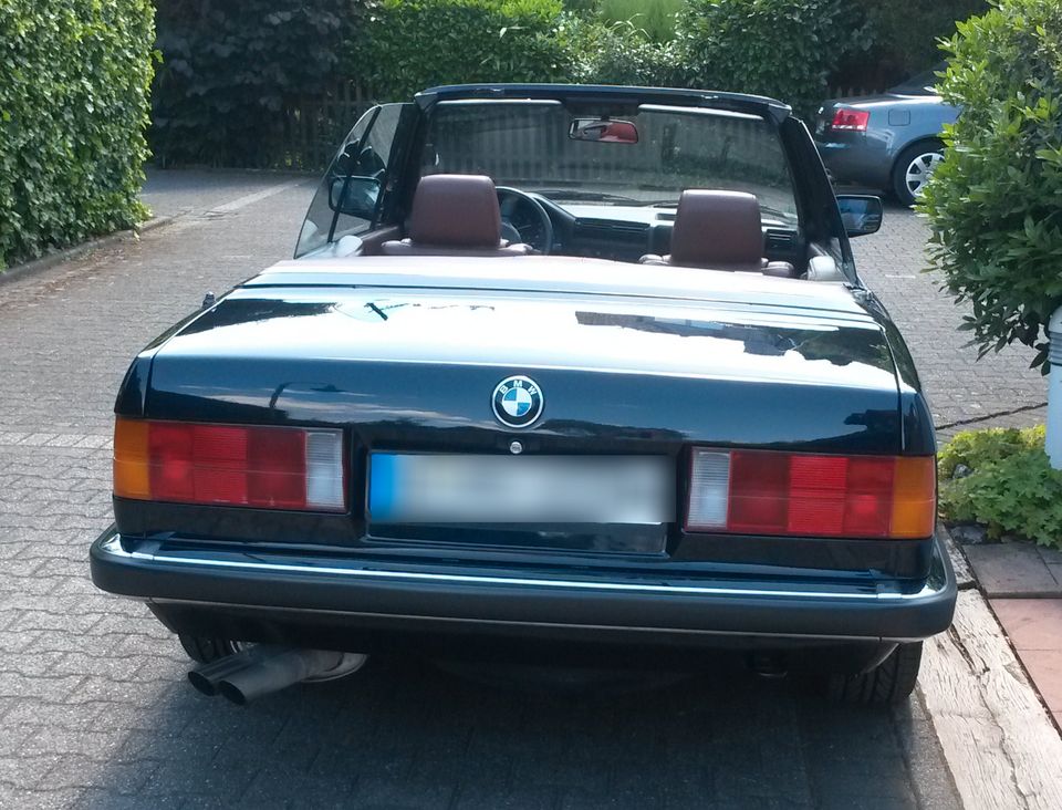 BMW 325i Cabrio von 1987, 1. Hand, topp, zum Gutachtenwert in Düsseldorf