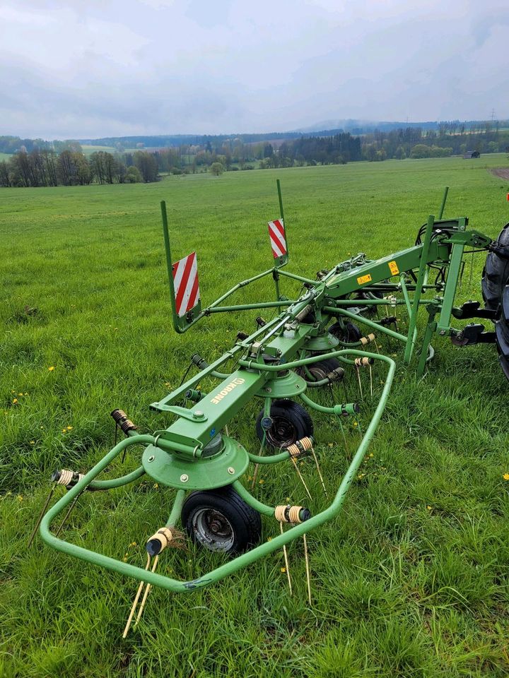 Kreiselzettwender Krone KW 6.72/6 in Moosbach b. Vohenstrauß