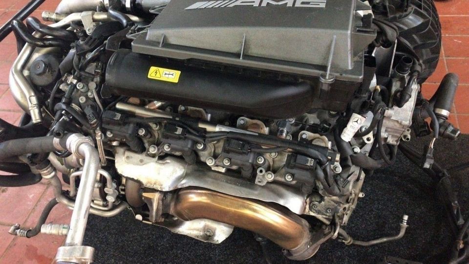 Motor Engine Mercedes S 63 AMG 585PS Benzin M157.985 157.985 in Bielefeld