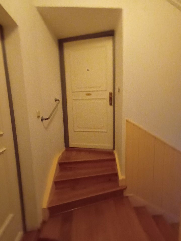 ** Verkauf: 3-4 Zimmer-Wohnung mit 105 m² inklusive Balkon** sofort fei** in Nürnberg (Mittelfr)