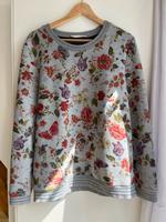 Pullover von Oui Gr. 42 grau mit Blumenmuster Nordrhein-Westfalen - Winterberg Vorschau