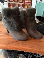 Stiefeletten m. Fell u. Schnallen, NEU dunkelgrau, Gr. 40 Niedersachsen - Fürstenberg Vorschau
