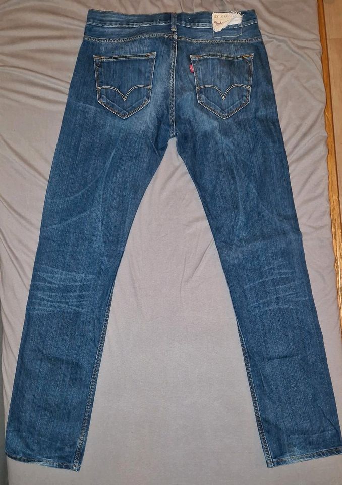 Levis 504 33/36 blau in Wetzlar