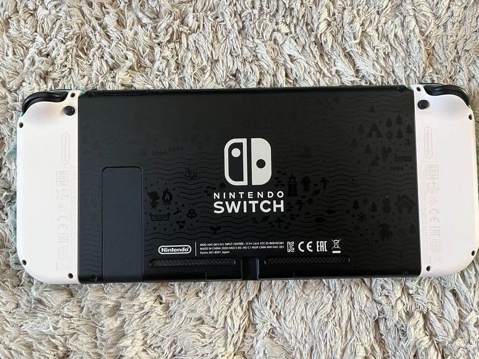 Nintendo Switch Animal Crossing- Edition in Dormagen
