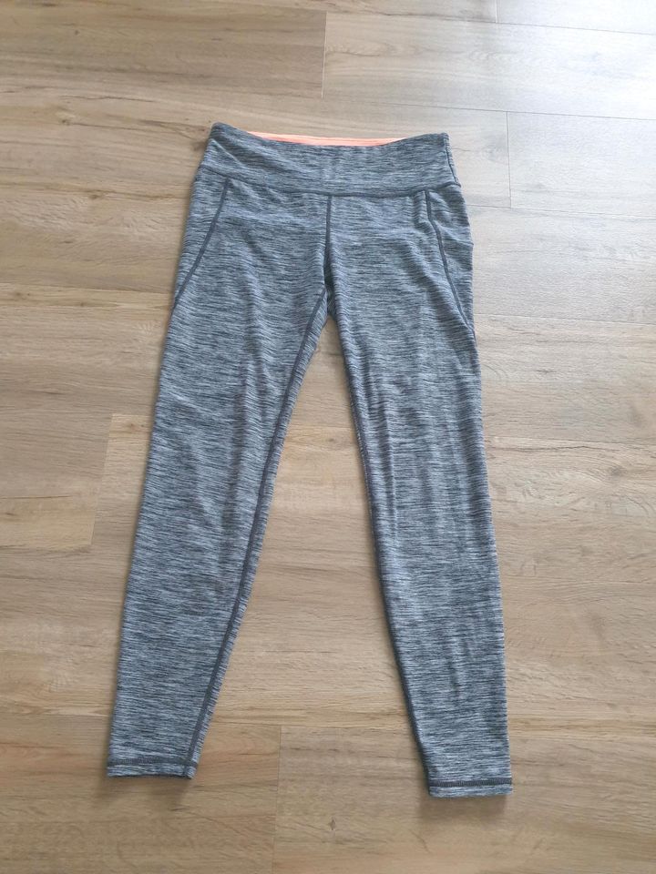 H&M Laufhose Fitnesshose Sporthose grau Damen Gr. M 38 in Erfurt