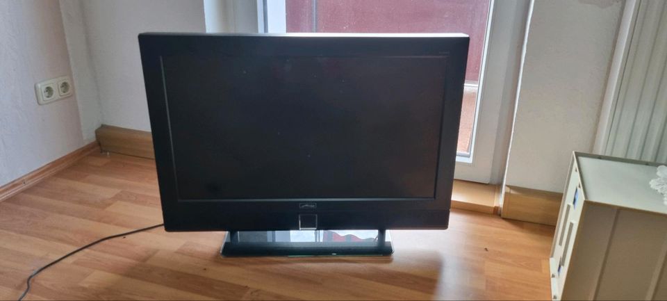 Metz Fernseher 32TR27 32 Zoll in Roßwein