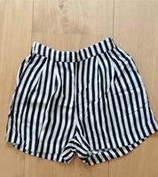 Shorts, Hose, leicht, schwarz-cremeweiß gestreift, H&M, Gr. 32 Bayern - Marktredwitz Vorschau