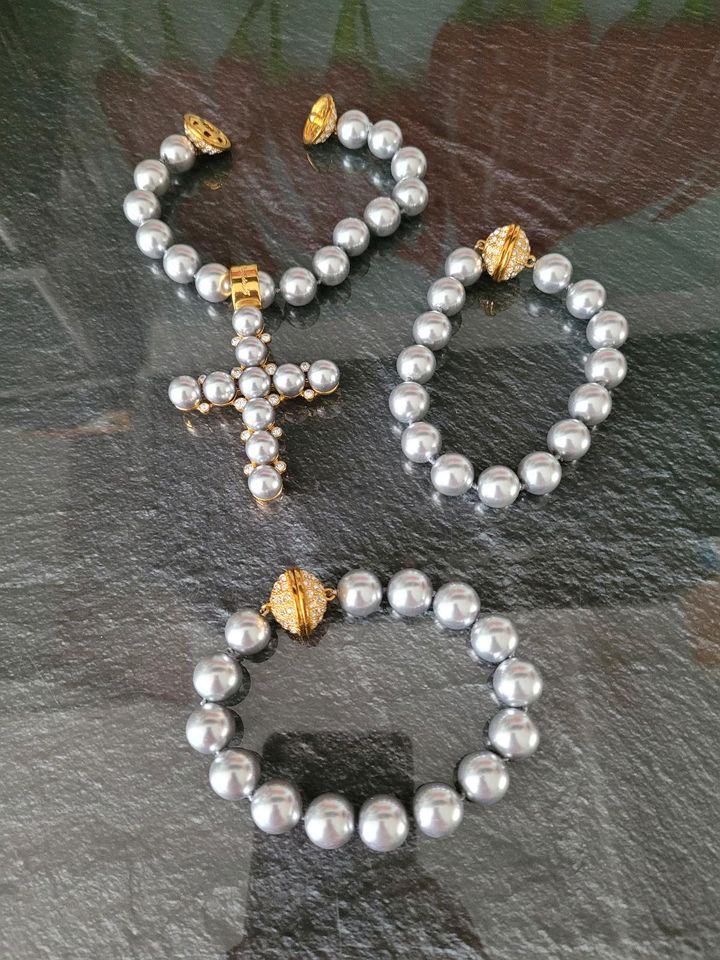 Modeschmuck Kreuz Perlen Kombi in Bergkamen