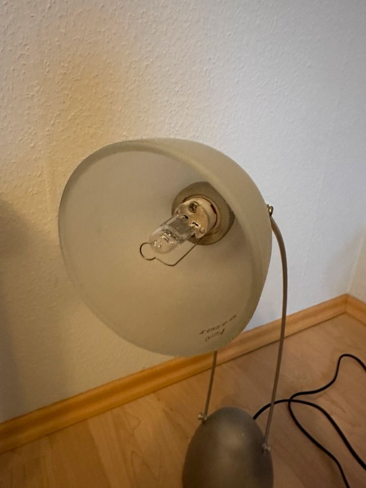 Lampe Schreibtisch Tisch Anrichte in Wismar