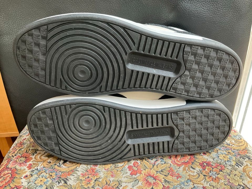 Calvin Klein: Jeans Basket Cupsole Sneaker Gr. 42 NEU weißschwarz in Freiburg im Breisgau