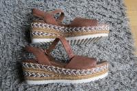Damenschuhe, Sandalen, Tamaris, Gr. 37, neuwertig, Leder Nordrhein-Westfalen - Weeze Vorschau