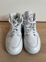 NIKE AIR JORDAN high Sneakers Gr. 8/39 weiß wie NEU!!! Leipzig - Lützschena-Stahmeln Vorschau