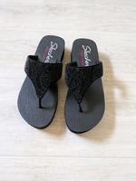 Skechers Sandalen Yoga Foarm Gr.39 NEU Schleswig-Holstein - Gelting Angeln Vorschau