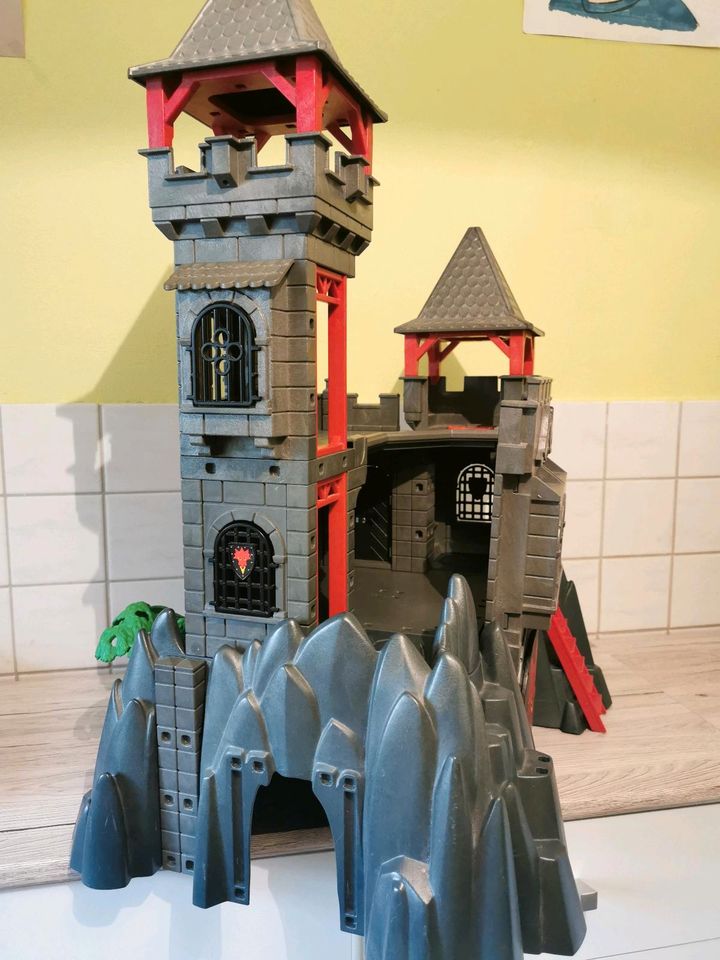 Playmobil Konvolut 3269 Drachenburg Drachenfestung in Bad Homburg