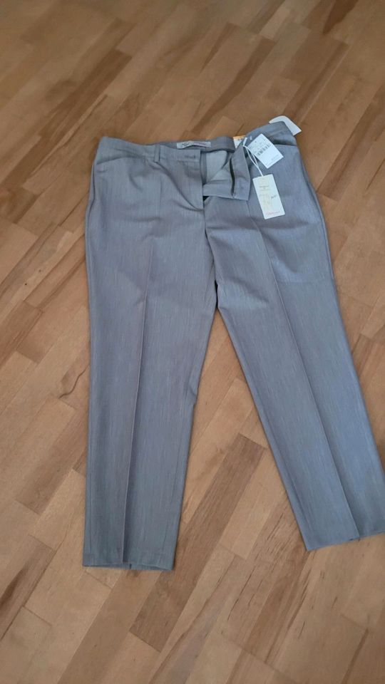 Neu Hose grau Steffi slim fit Relaxed by Toni Gr. 48K Büro in Kassel