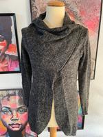 Only Damen Strickjacke Cardigan Oberteil XL 4042 grau Hessen - Großkrotzenburg Vorschau