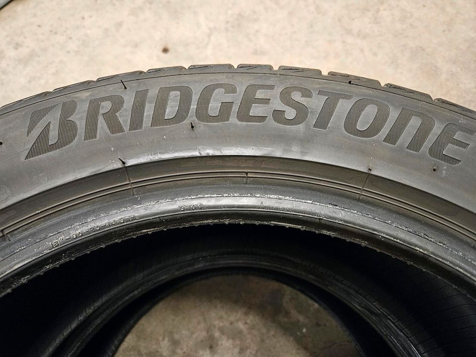 Sommerreifen 255 45 18 Bridgestone Turanza Reifen VW T6 Californ in Borken