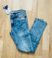 Jeans Hose Neu Gr.140 Berlin - Charlottenburg Vorschau