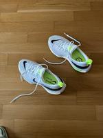 Nike Zoom X invincible run Damen Laufschuhe Köln - Lindenthal Vorschau