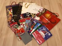 Konvolut Weihnachtstüten Geschenktüten Verpackung Taschen Papier Baden-Württemberg - Ammerbuch Vorschau