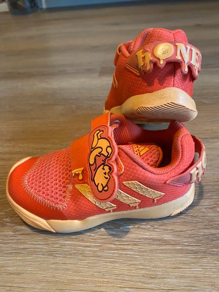 Adidas Disney Winnie Pooh 25 1/2 Schuhe in Baden-Württemberg - Mühlhausen |  Gebrauchte Kinderschuhe Größe 25 kaufen | eBay Kleinanzeigen ist jetzt  Kleinanzeigen