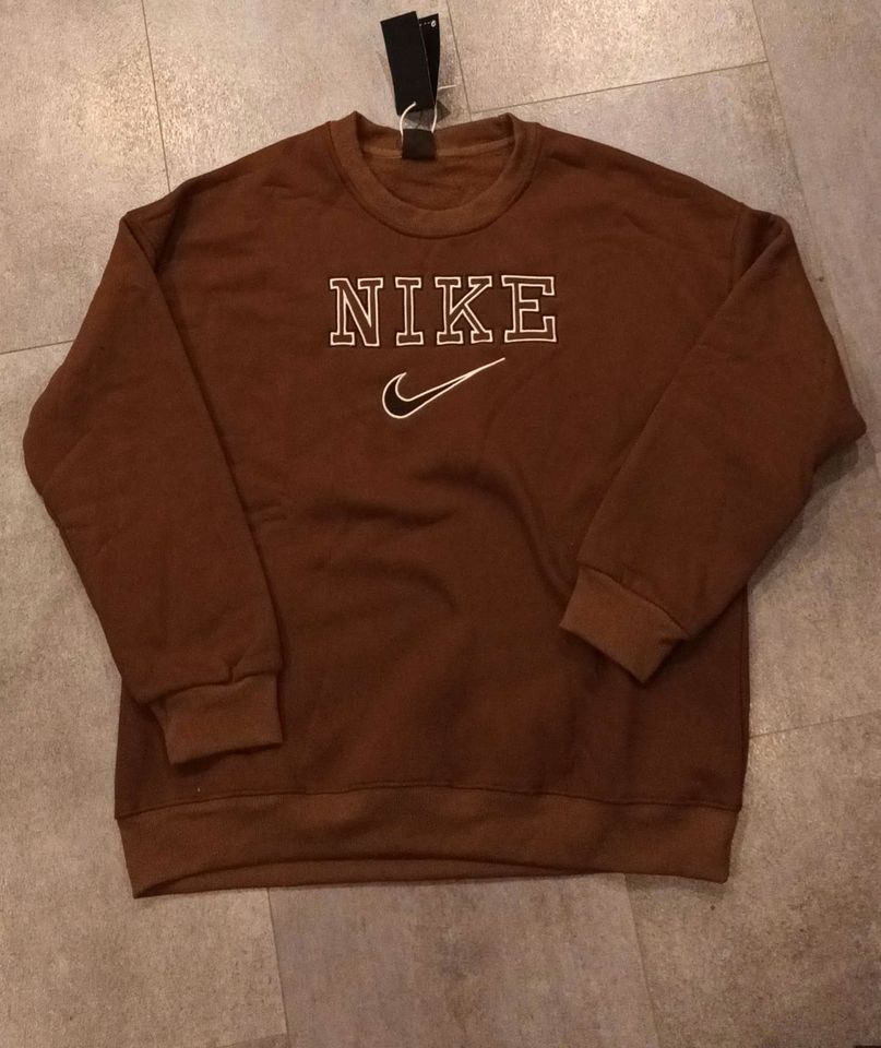 Nike Sweater Vintage in Kiel