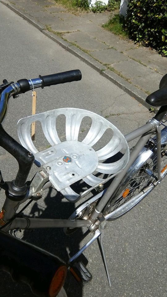 Vintage Bulldog Kindersitz Sitzschale  restauriert Fahrradzubehör in Ahrensburg