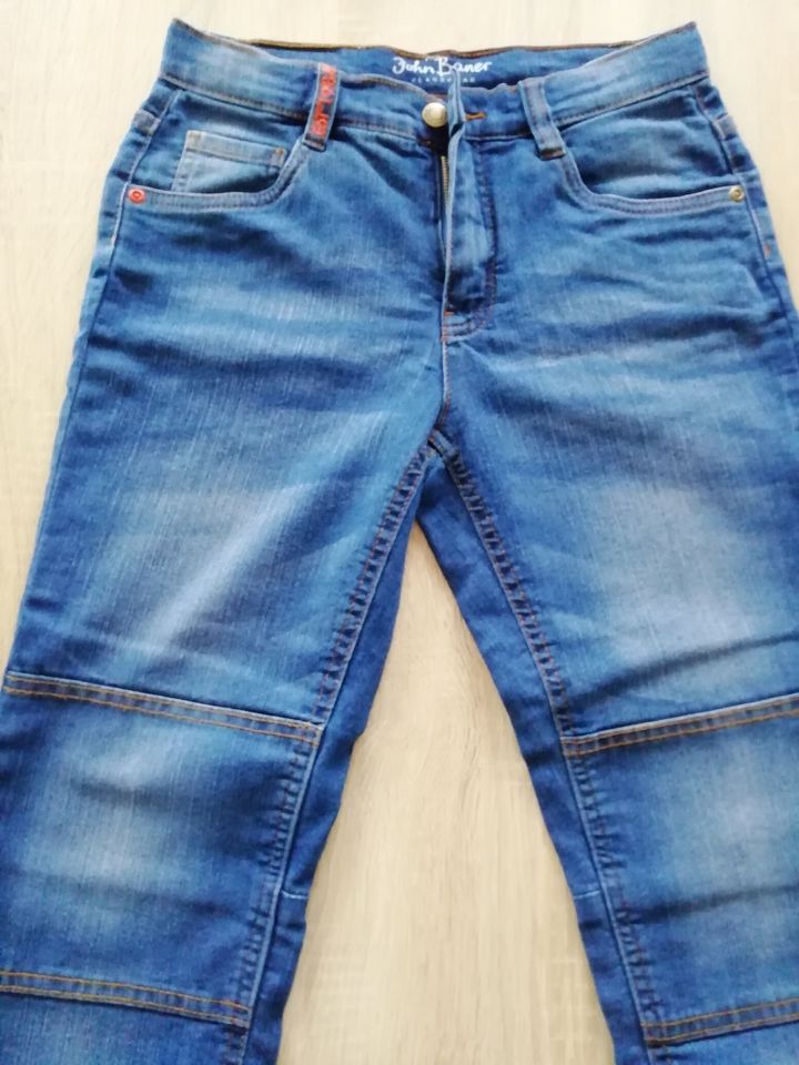 Jeans Jungen 158 + 164 blau, grau in Krayenberggemeinde