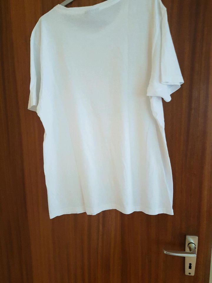 T-Shirt , Oberteil , Herrenbekleidung in Rimbach