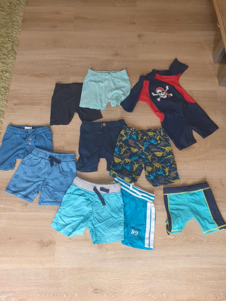 Kinderkleidung Gr 80 wie neu!!! Mit Badeanzug in Dortmund