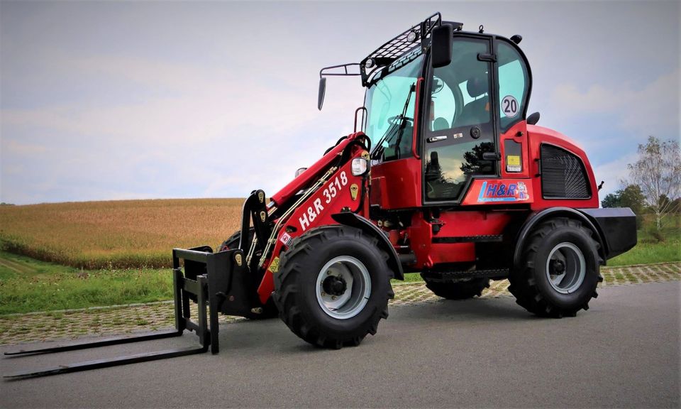 Hoflader Radlader H&R3514 Mit Euro 5 Motor (Bosch commonrail ) in Falkenberg