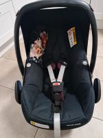 Maxi Cosi Pebble Plus,  Neugeboreneneinsatz + Isofix-Station Schleswig-Holstein - Latendorf Vorschau