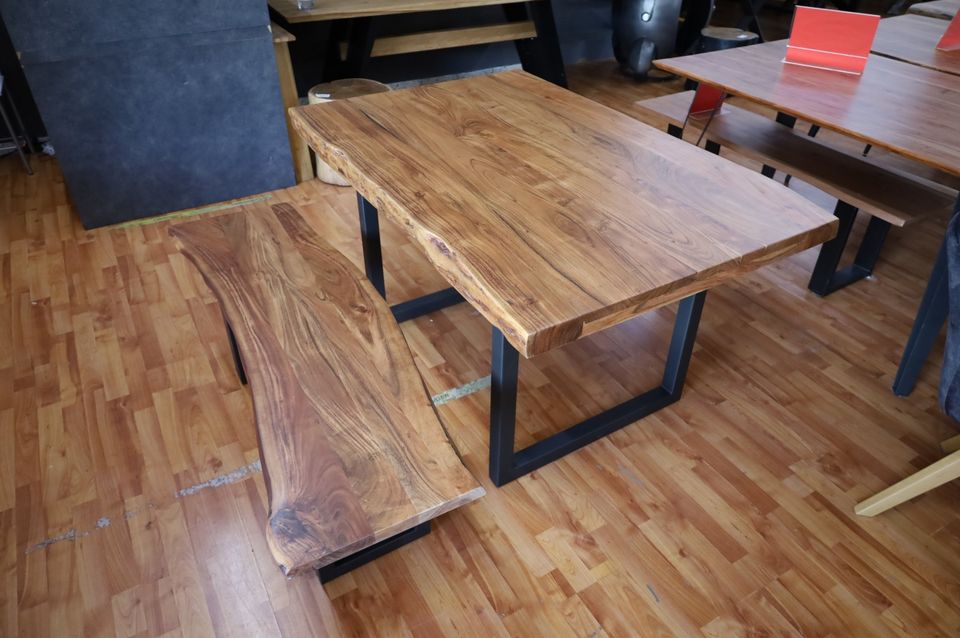 Esstisch Tisch + Massivholz Akazie +Echte Baumkante 180x90cm in Freudenberg