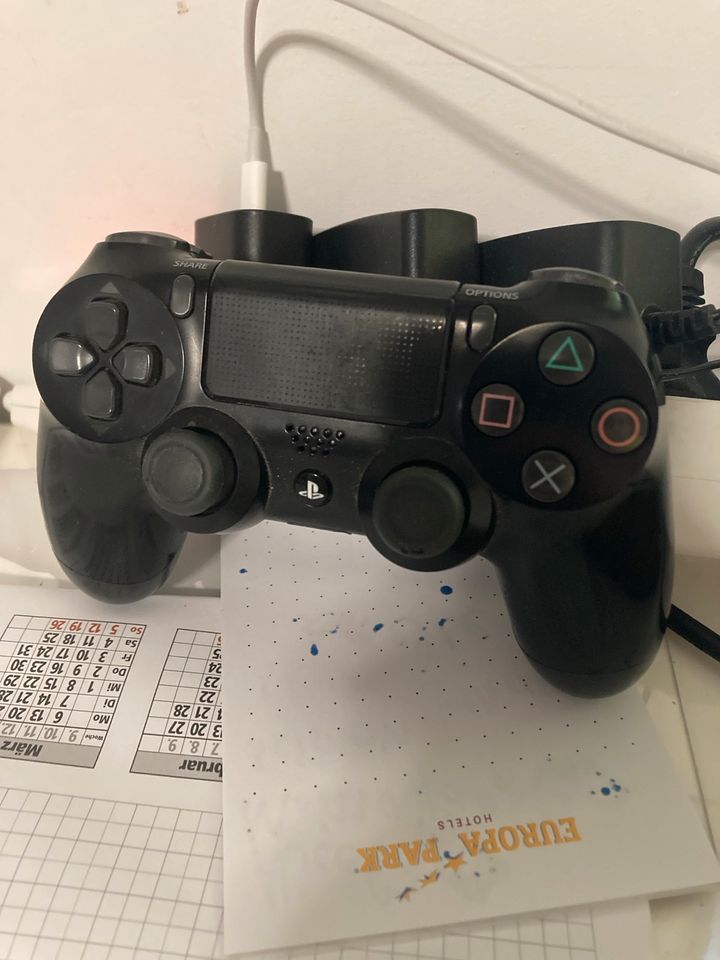 PS4 Controller PlayStation schwarz defekt in Sindelfingen