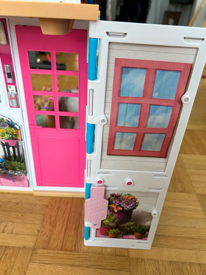 Mattel Barbie Set Barbiehaus Haus Pferde Chelsea in Linsengericht