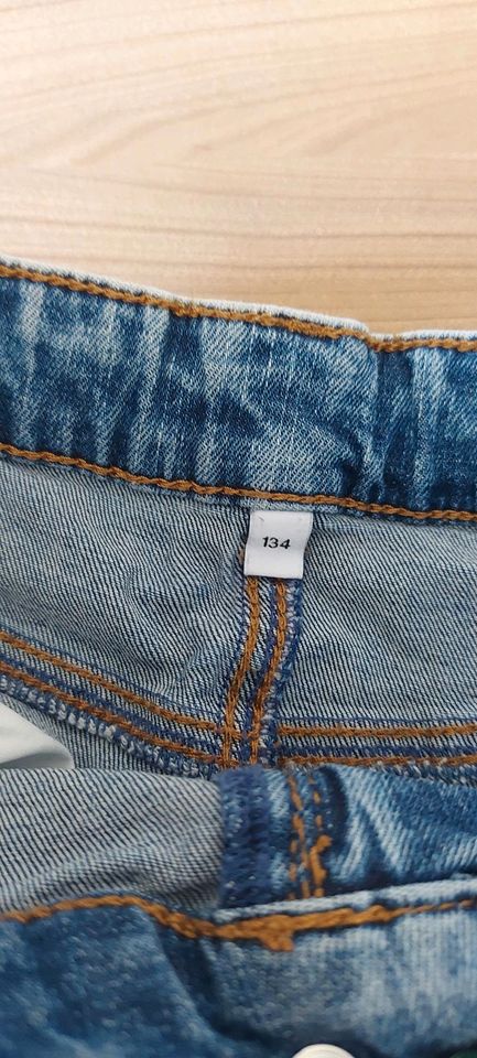 Jeansrock, kurz, blau, Mädchen, Here+There,  134,neuwertig in Steinkirchen