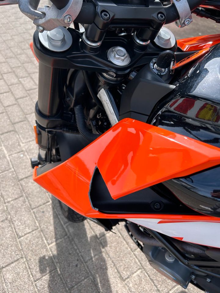 KTM Duke 125 in Zeven