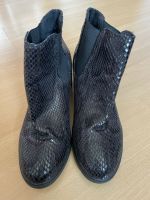 Stiefel Stiefeletten Absatz Schuhe Gr. 39 Schlangenmuster Hessen - Groß-Gerau Vorschau