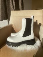 Zara Stiefel , weiß, Plateau, Leder / Echtleder Hessen - Viernheim Vorschau