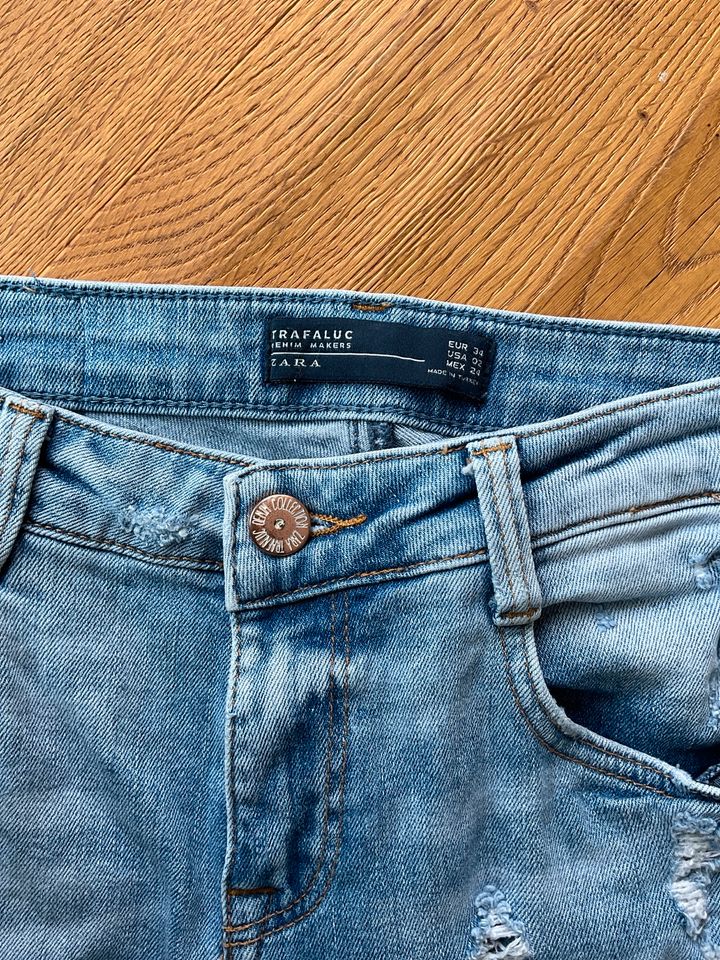 Zara Jeans Cutouts 34 in Bergkamen